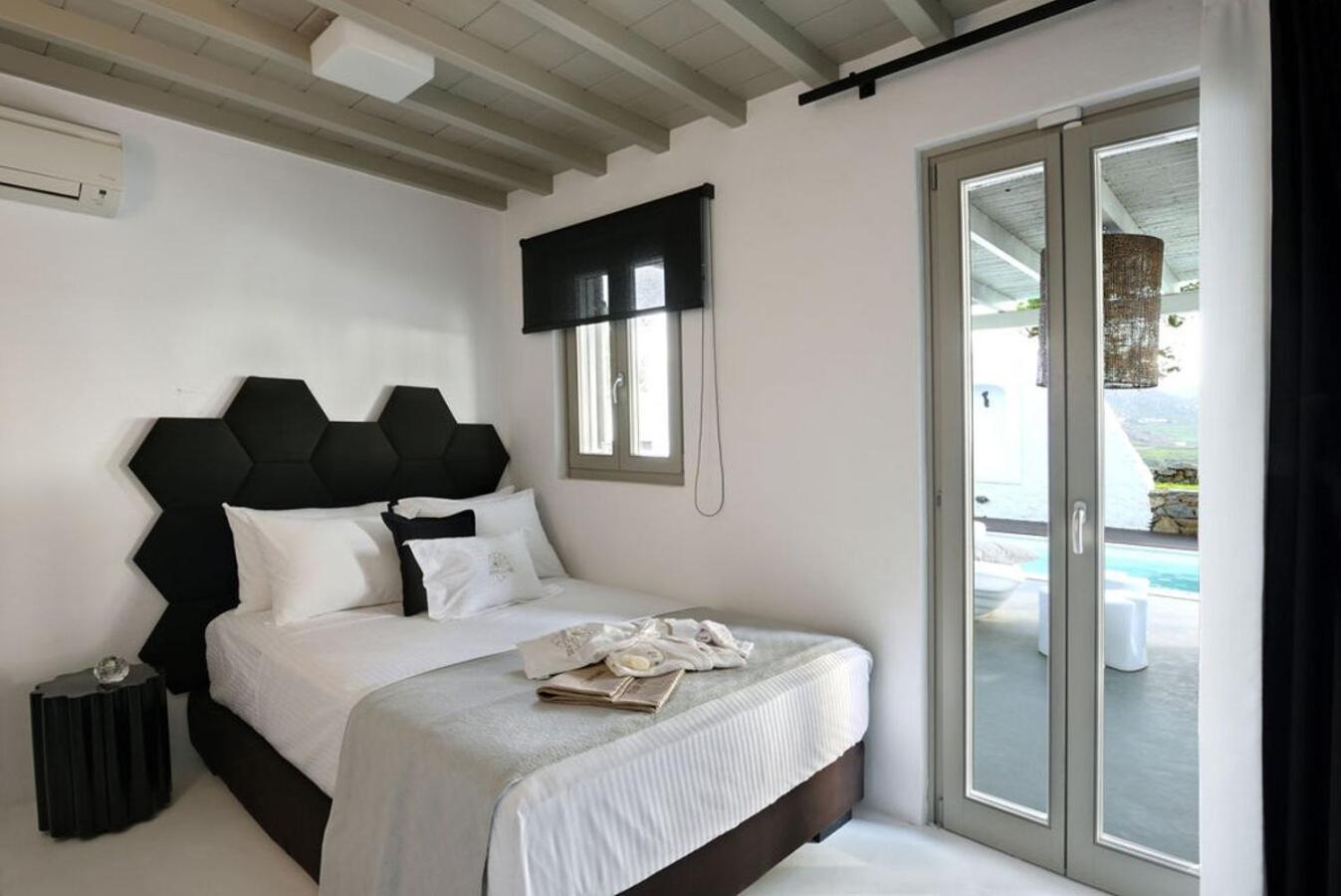 Villa Dafni 4Bed With Pool In Kalafatis Spilia Mykonos Town Bagian luar foto